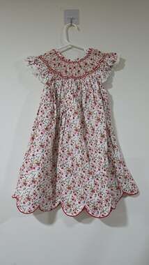 Babeeni Toddler Girls 2T Hand-Smocked Red Floral Bishop Dress with Scalloped Hem